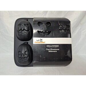 Pumpkin shaped Halloween Cast Aluminum Bakeware Pan, 6 Shapes, Cupcakes Cakelets